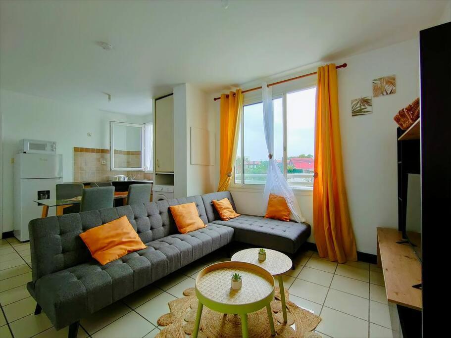 Appartement T2 - Sainte-Marie - 10 Min De L'Aeroport Extérieur photo
